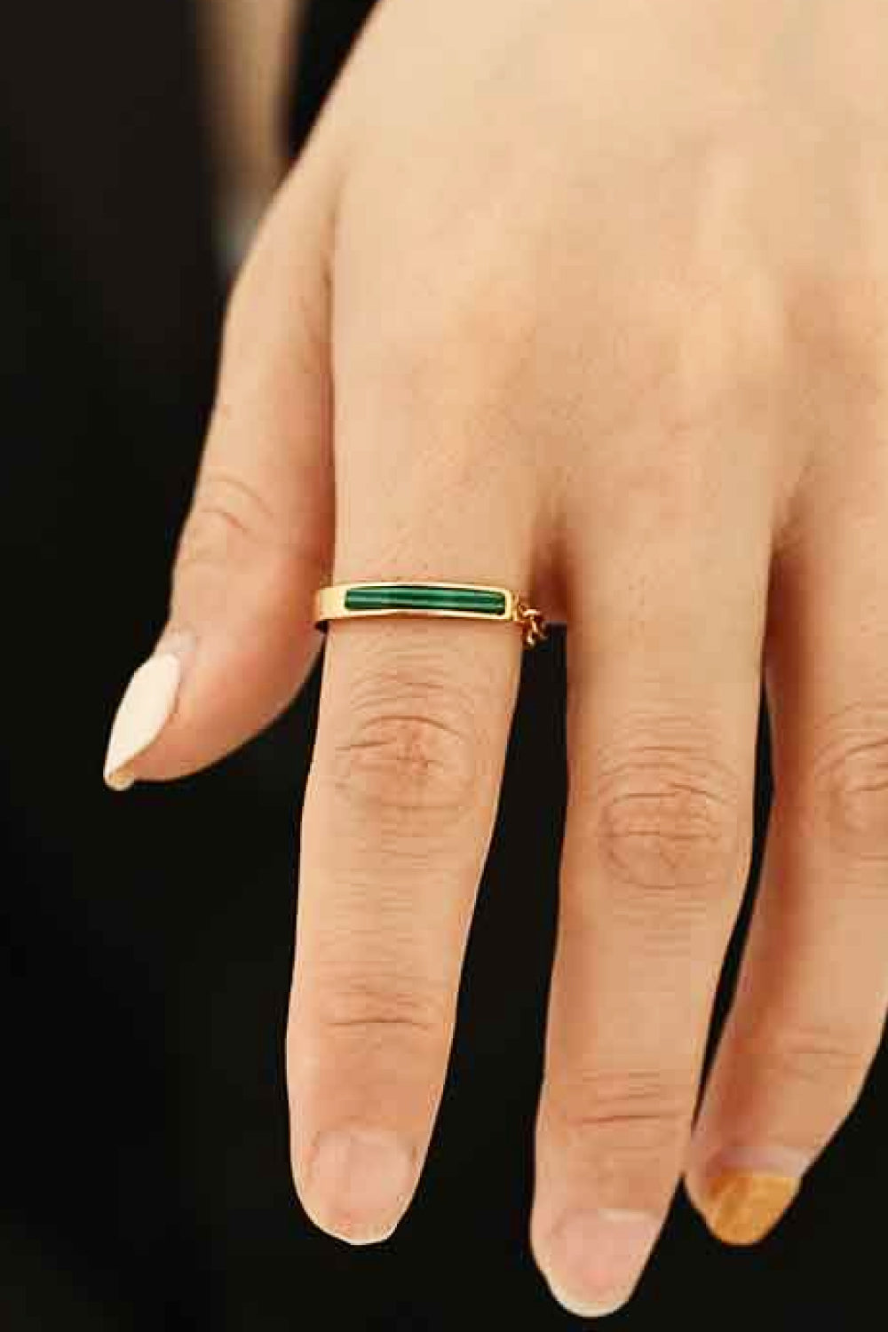 Chain-Link Gold-Plated Ring in Green