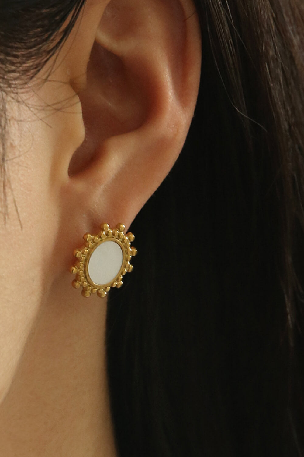 Inlaid Shell Framed Stud Earrings