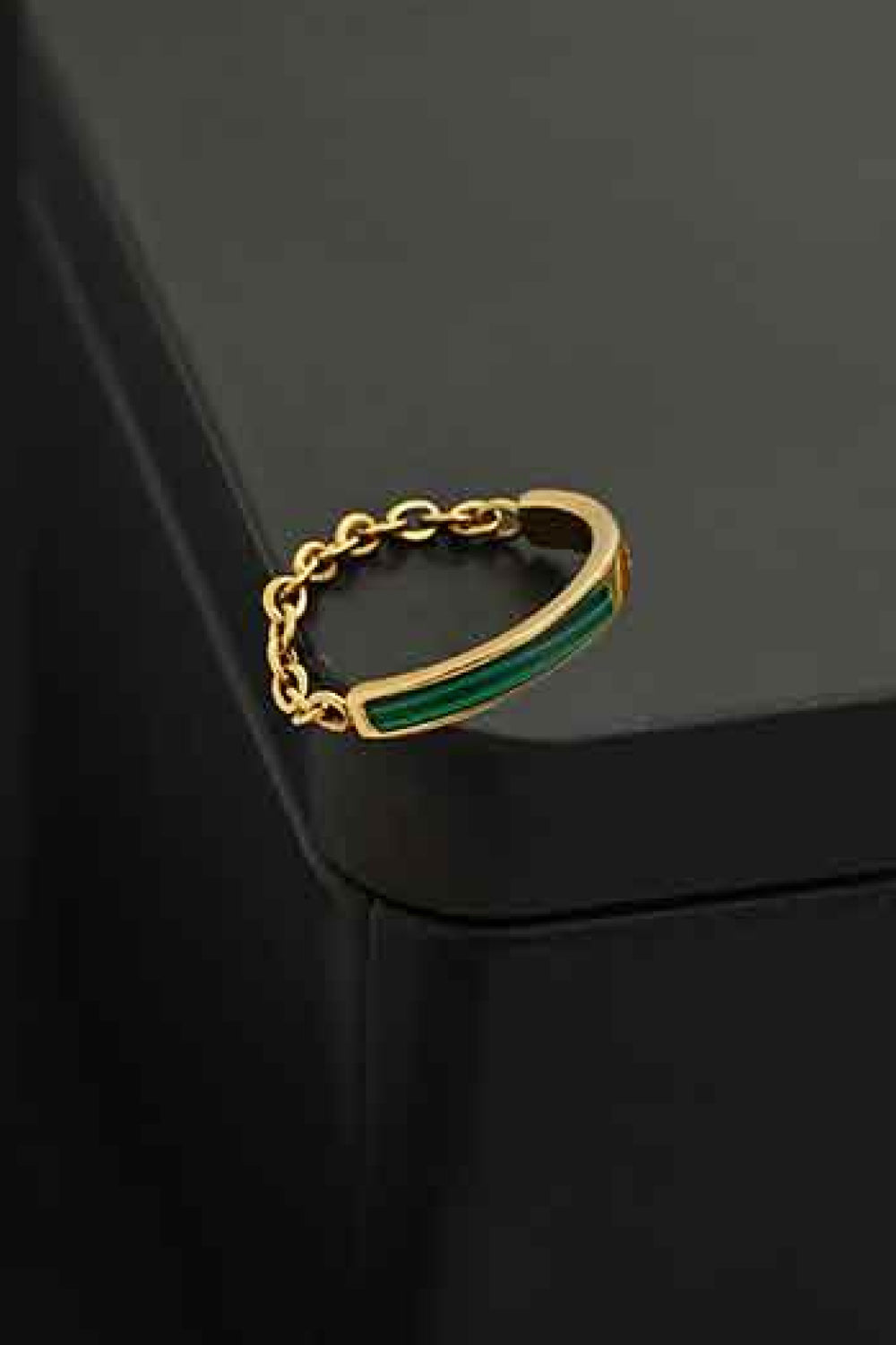 Chain-Link Gold-Plated Ring in  Green