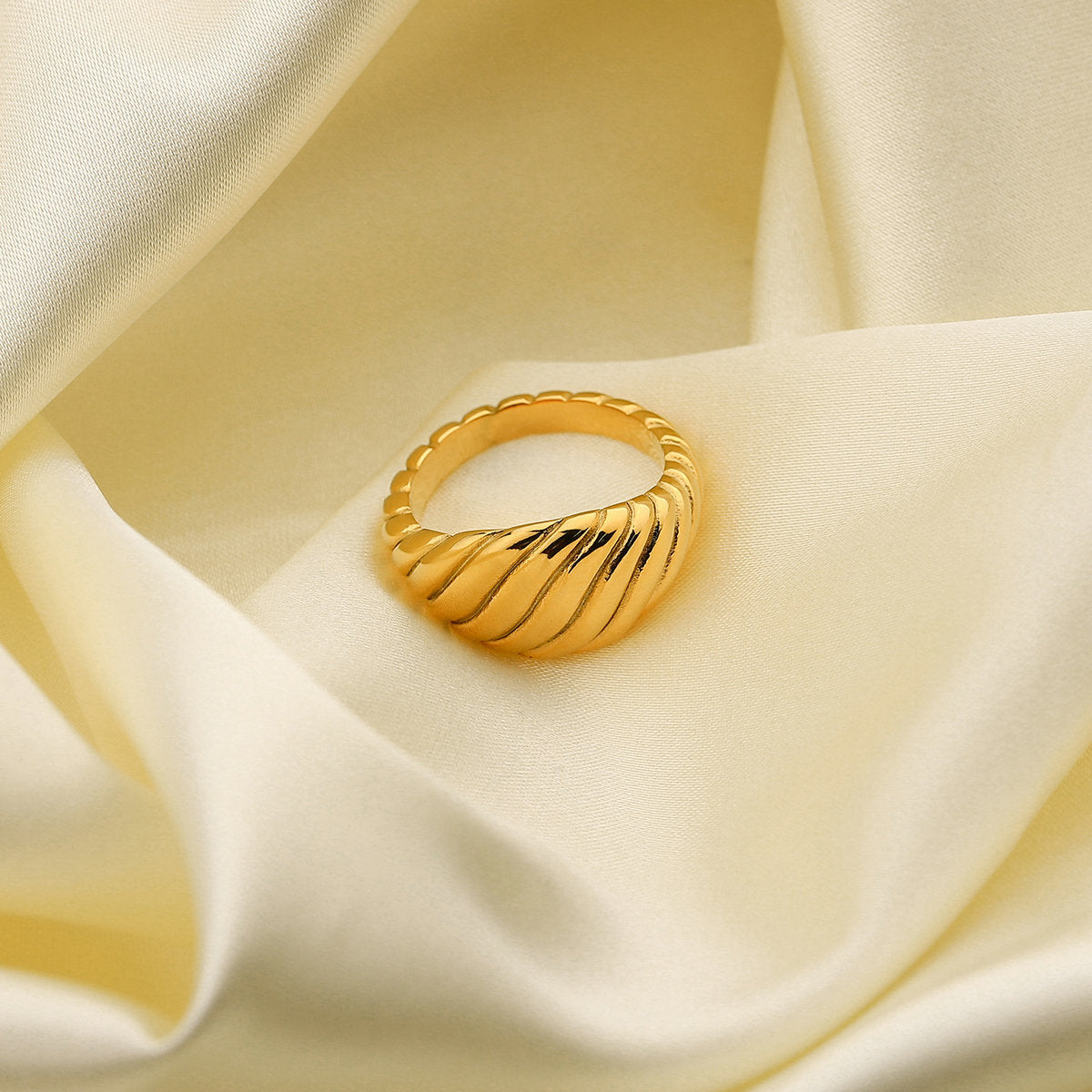 Gold-Plated Ribbed Ring