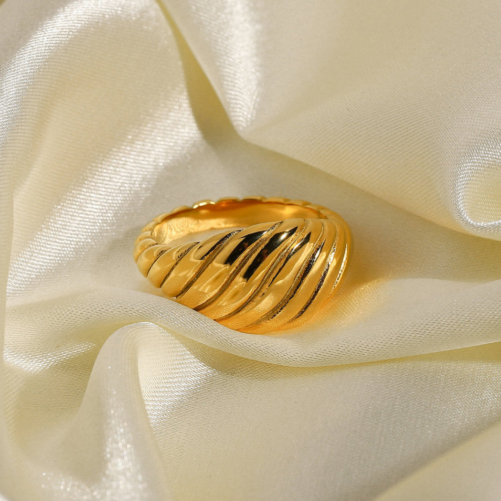 Gold-Plated Ribbed Ring