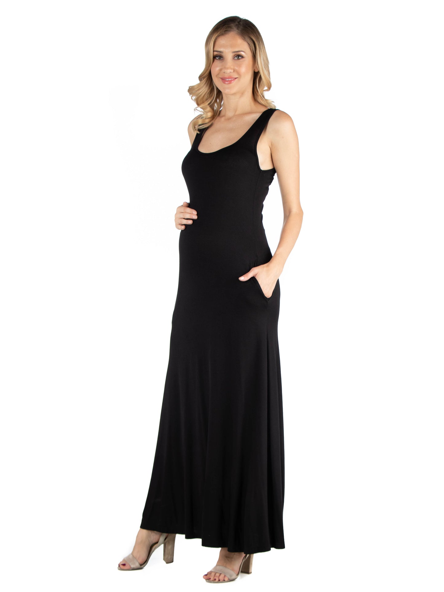 Womens Maternity Scoop Neck Sleeveless Maxi Dress with Pockets