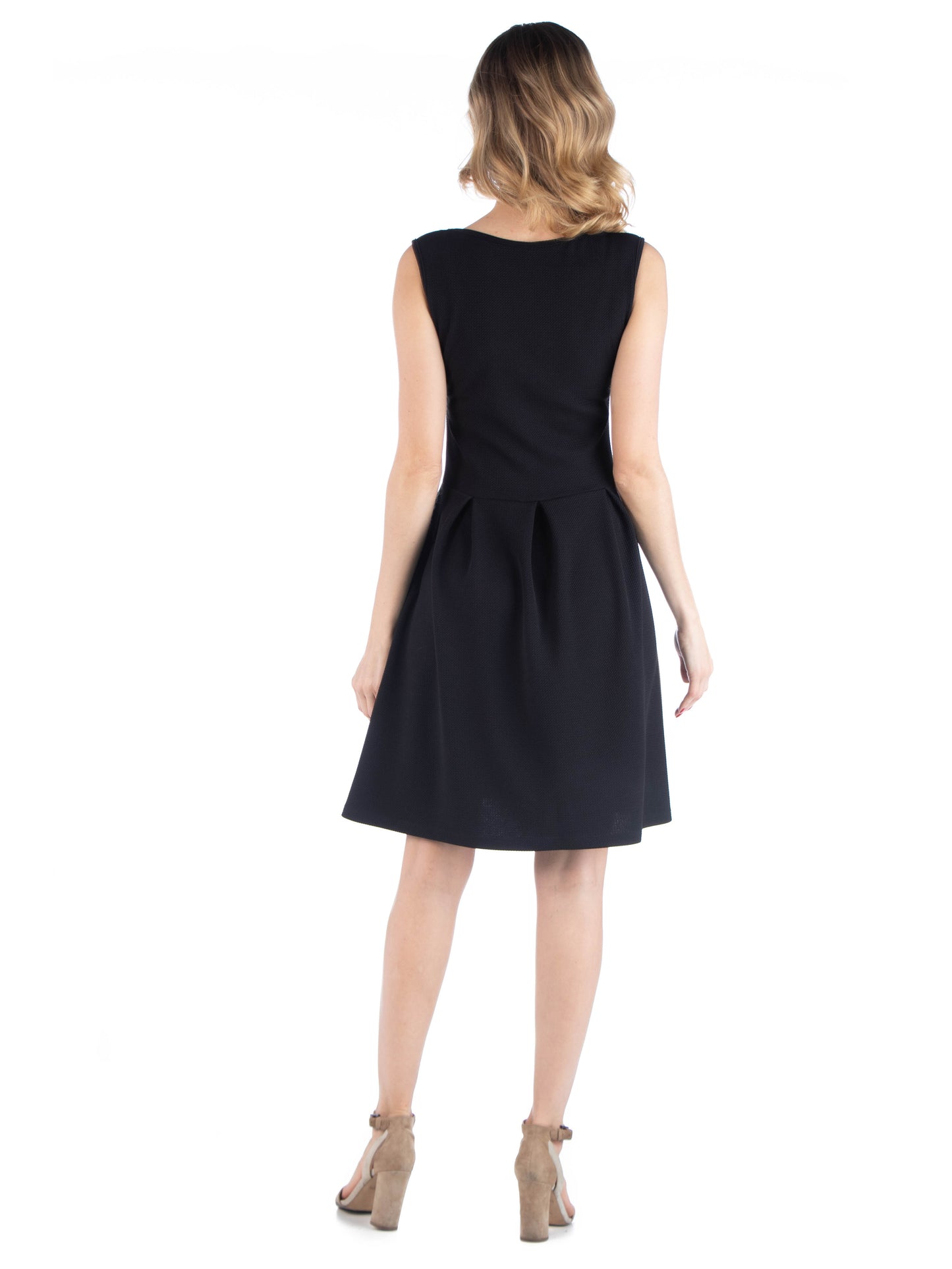 Womens Maternity Sleeveless Pleated Dress with Pockets