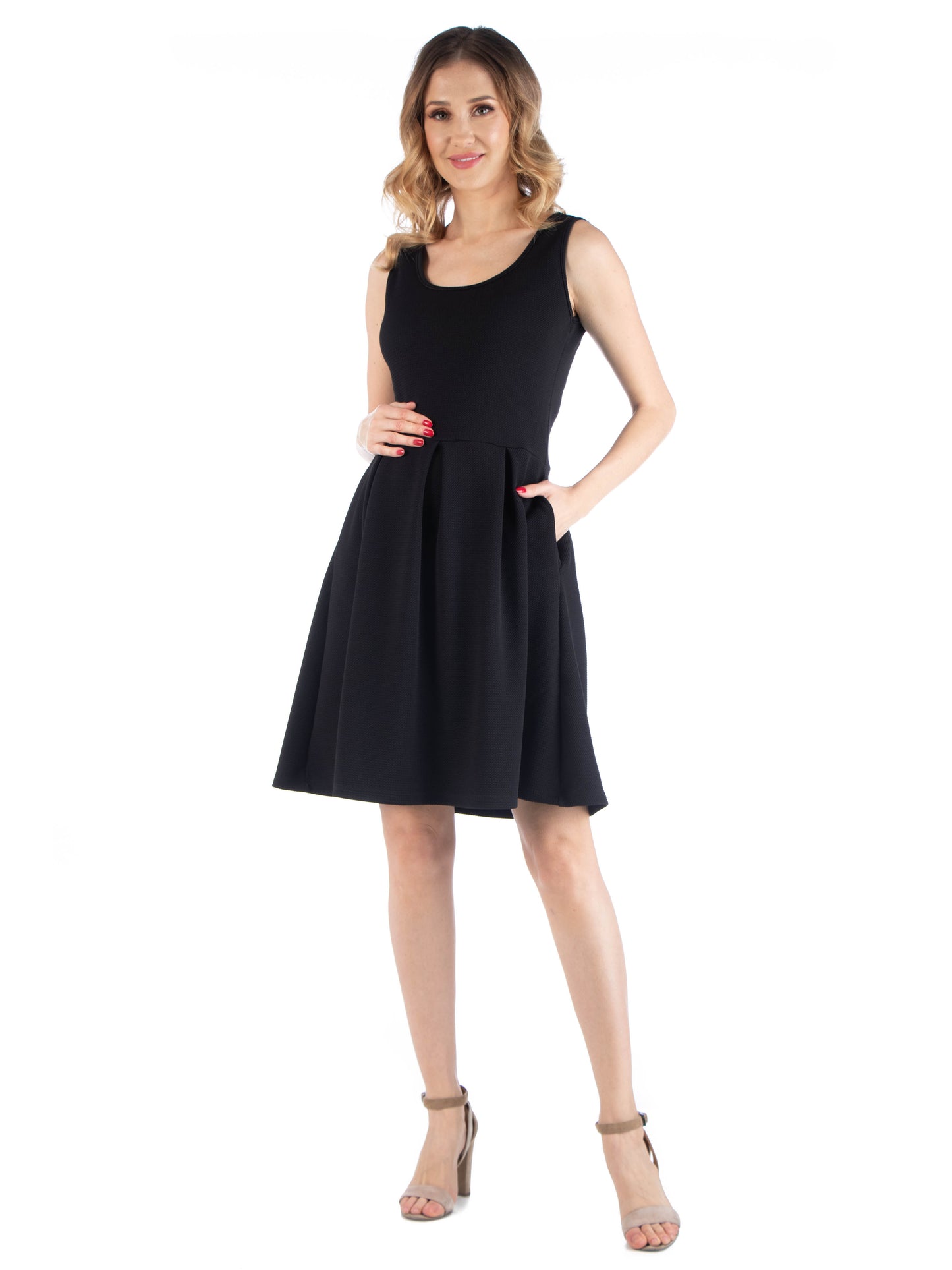 Womens Maternity Sleeveless Pleated Dress with Pockets