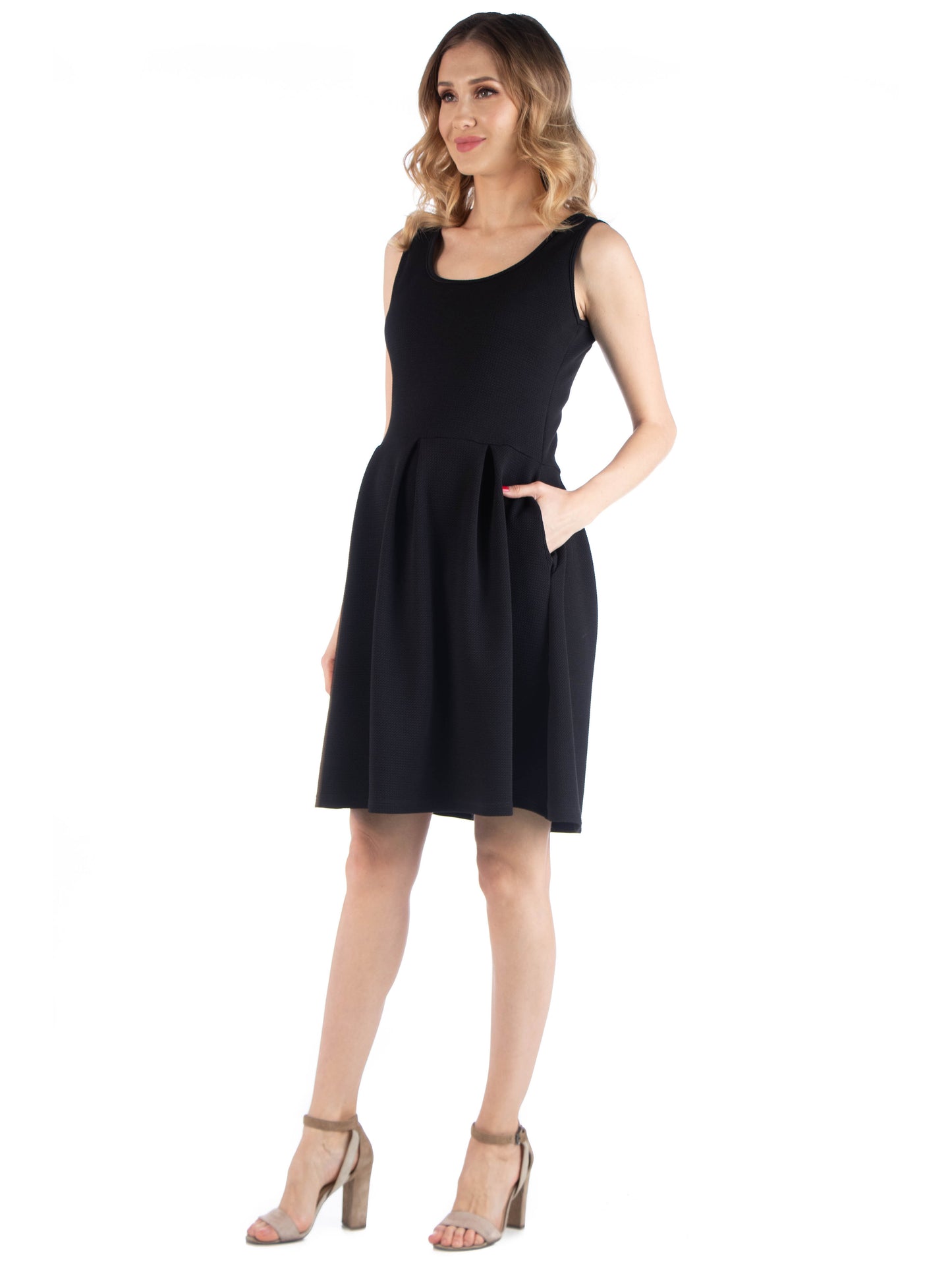 Womens Maternity Sleeveless Pleated Dress with Pockets