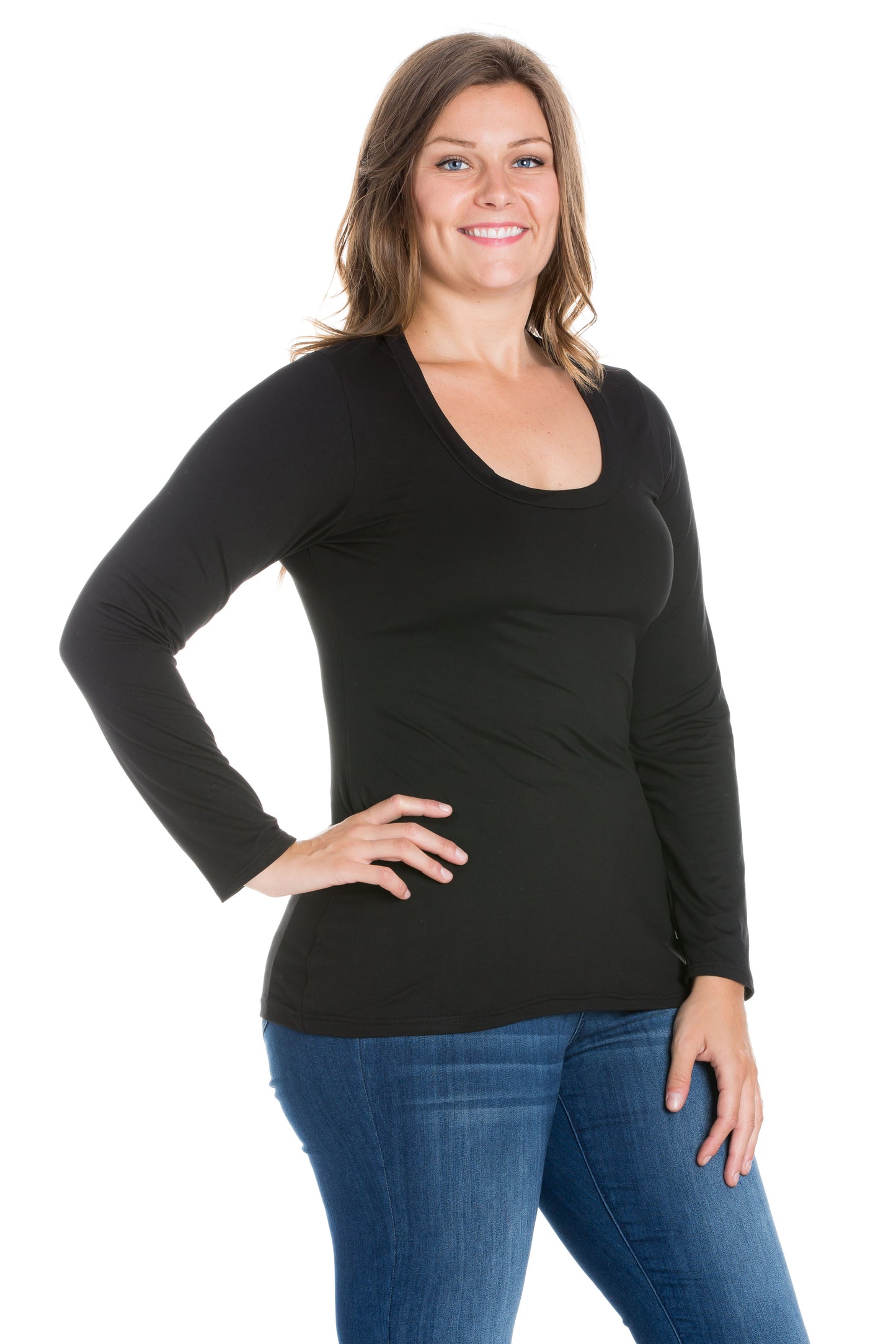 Womens Curvy Black Solid Long Sleeve Scoop Neck Womens Tee