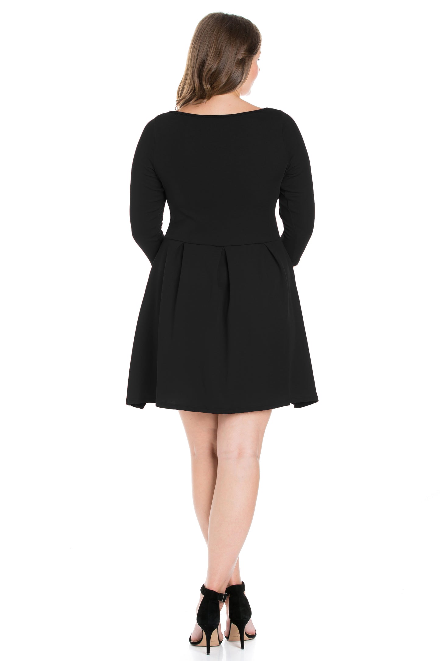 Womens Curvy Black Perfect Fit and Flare Pocket Dress