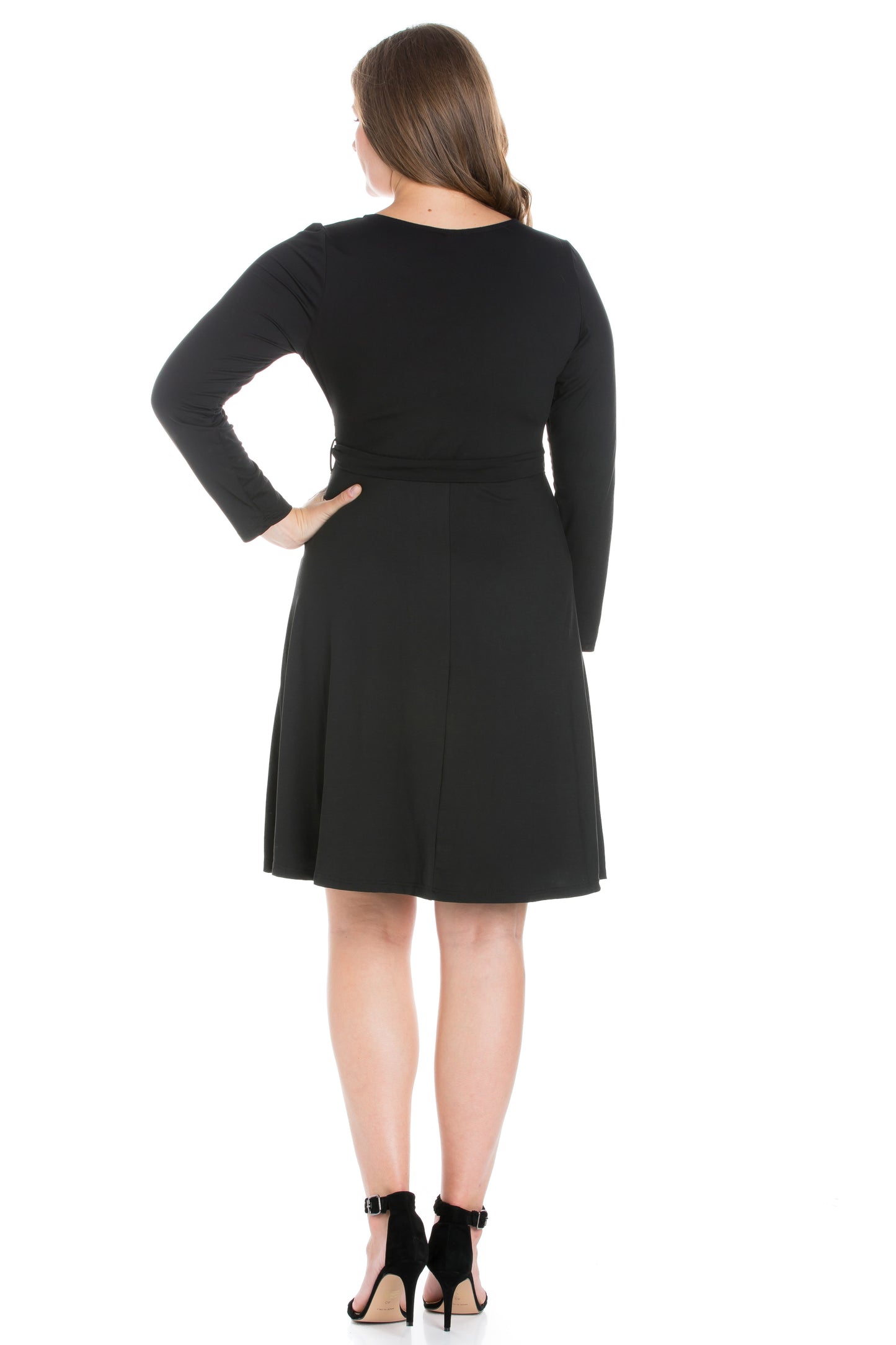 Womens Curvy Black Chic V-Neck Long Sleeve Belted Dress