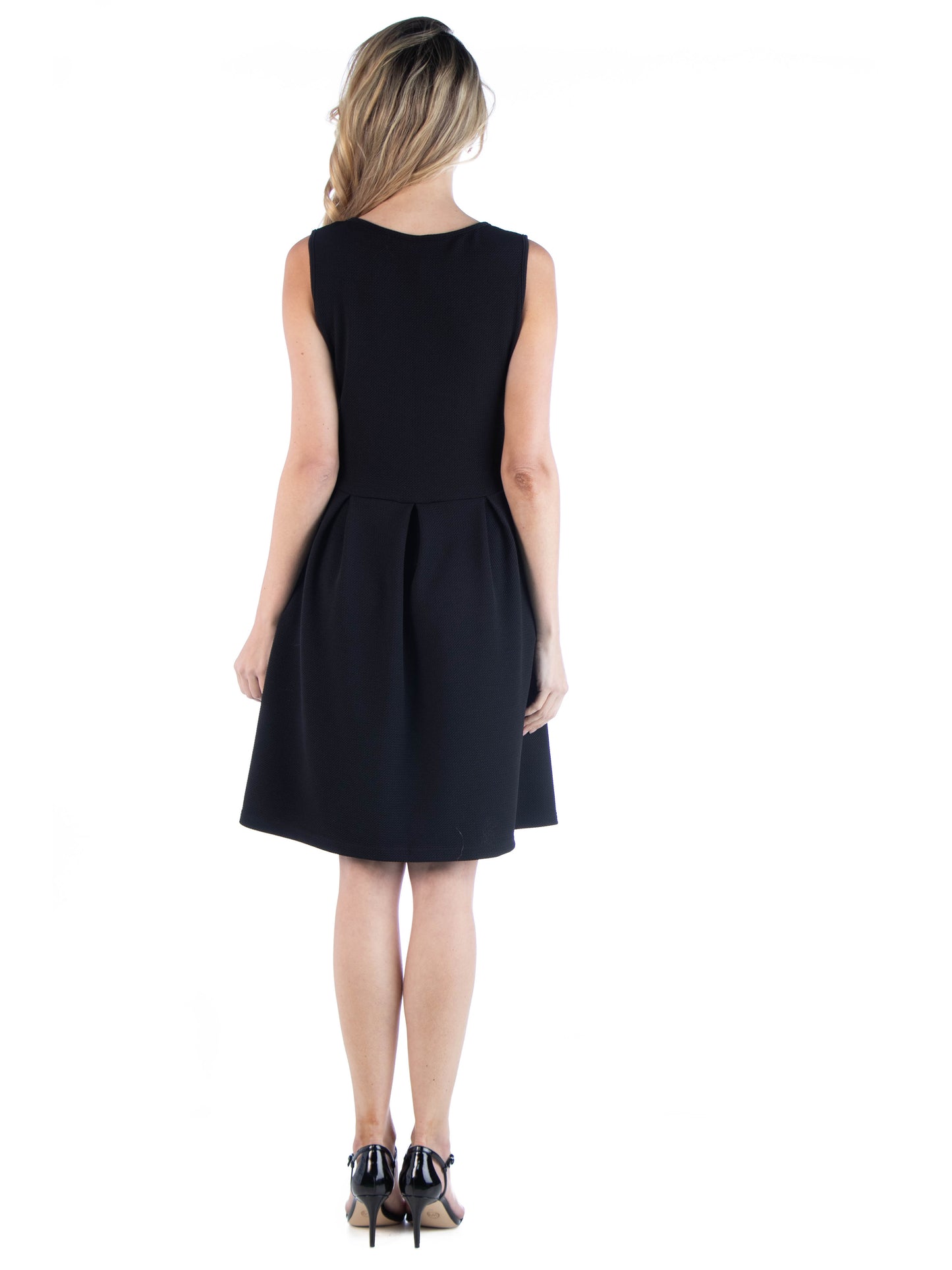 Womens Missy Scoop Neck A Line Dress with Keyhole Detail