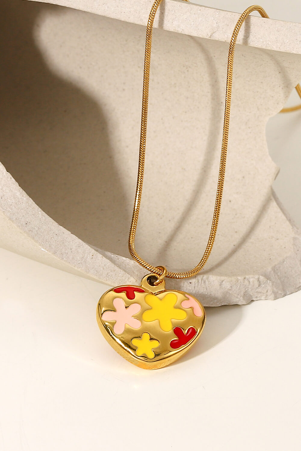 Floral Heart Shape Pendant Chain Necklace