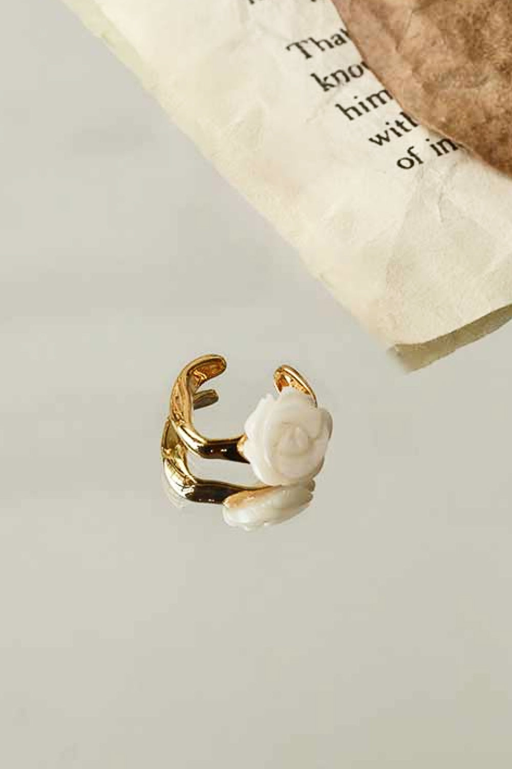 Shell Flower Cuff Earring