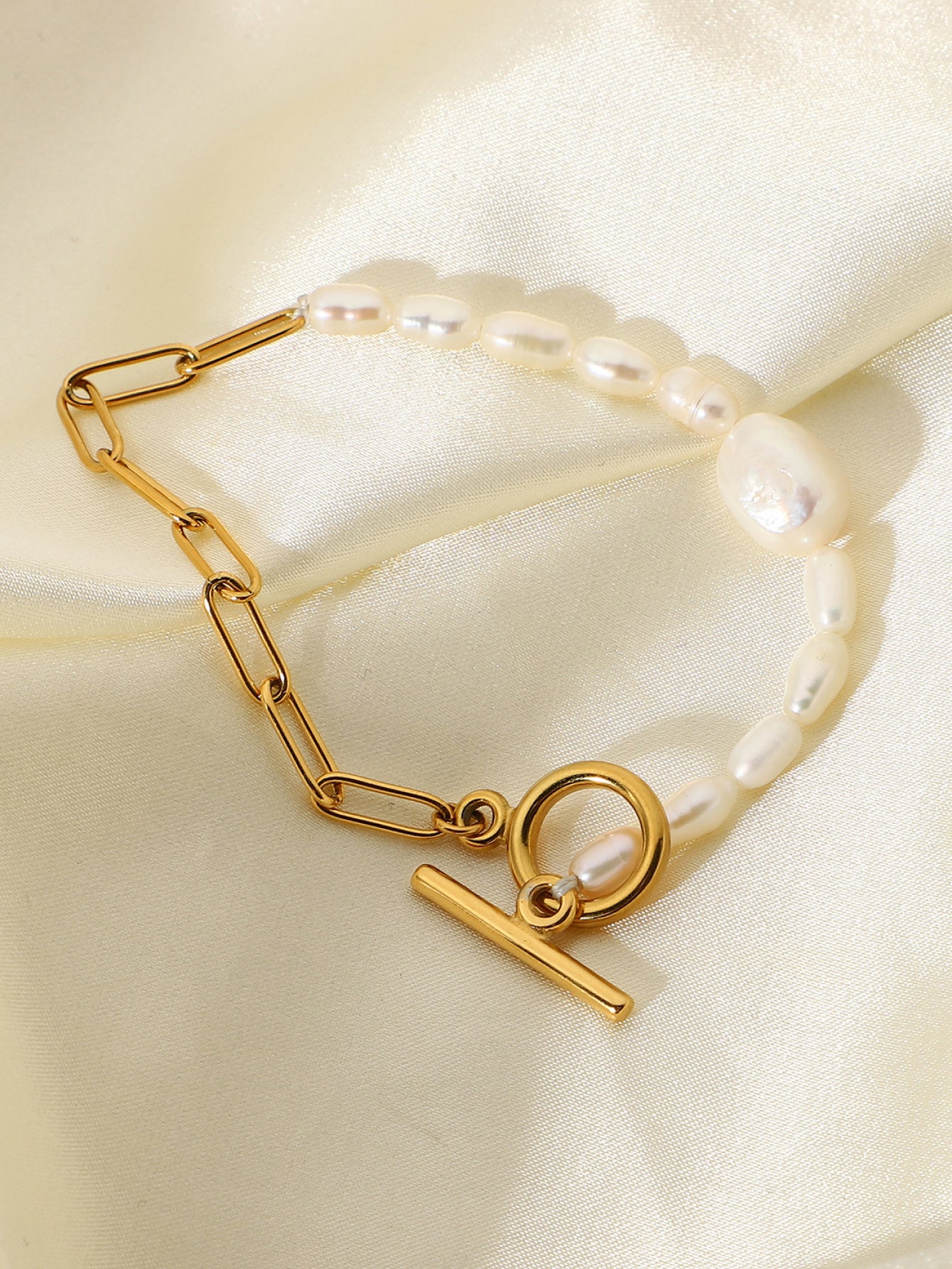 Pearl Chain Link Toggle Clasp Bracelet